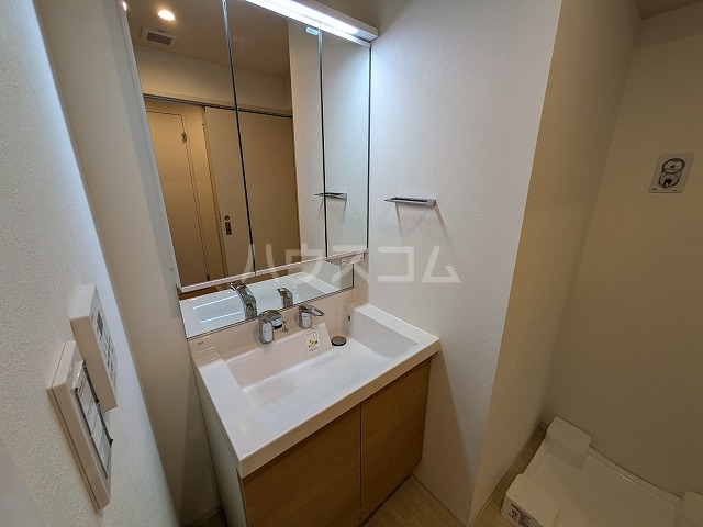 17/30 洗面