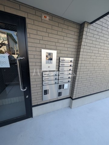 25/29 エントランス