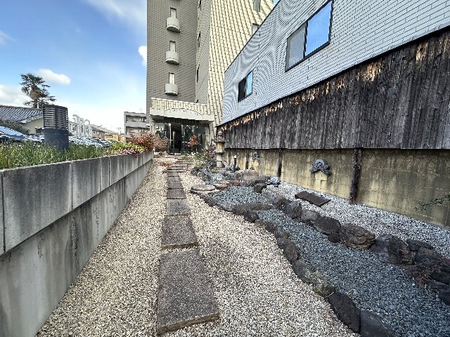 2/3 エントランス
