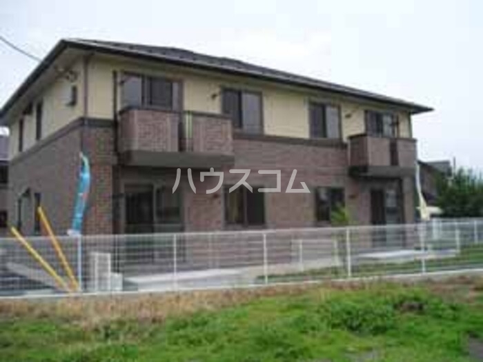 13/17 エントランス