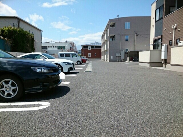 14/20 駐車場