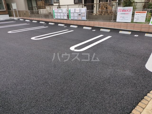 17/27 駐車場