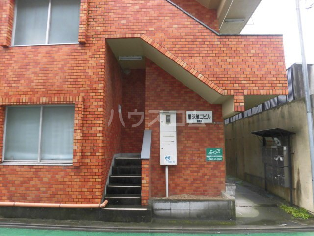 25/30 エントランス