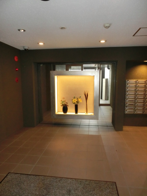 20/24 エントランス