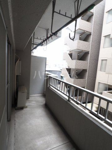 19/30 バルコニー