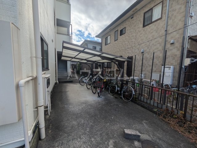 22/24 エントランス