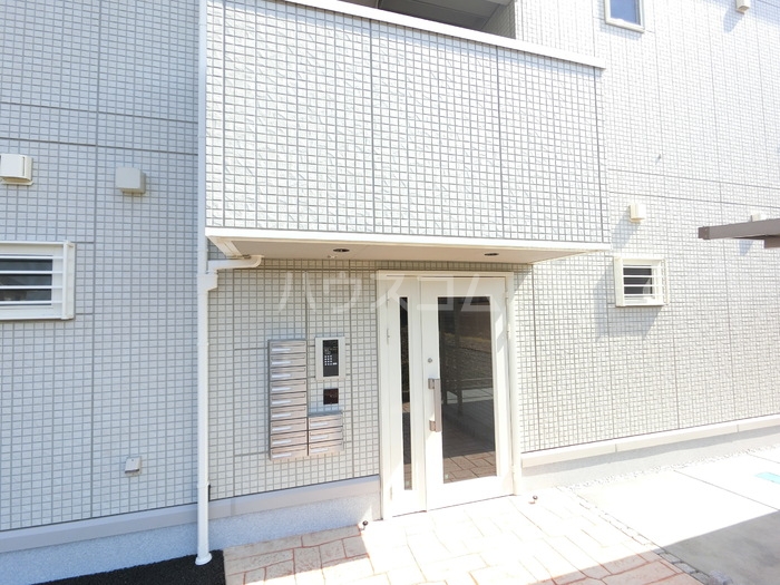 19/21 エントランス