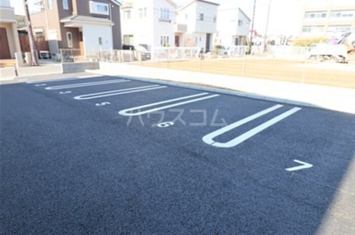 17/20 駐車場