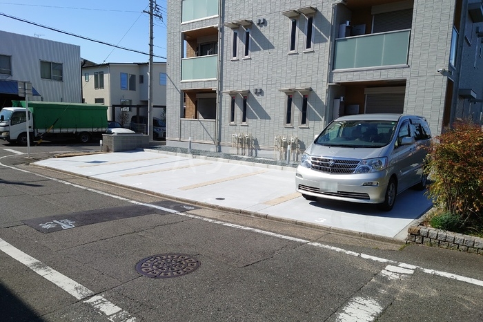 3/5 駐車場