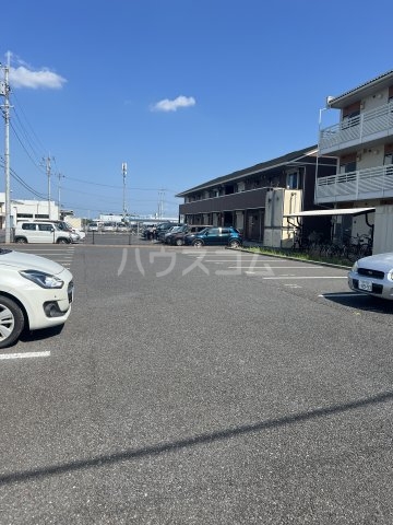 2/7 駐車場