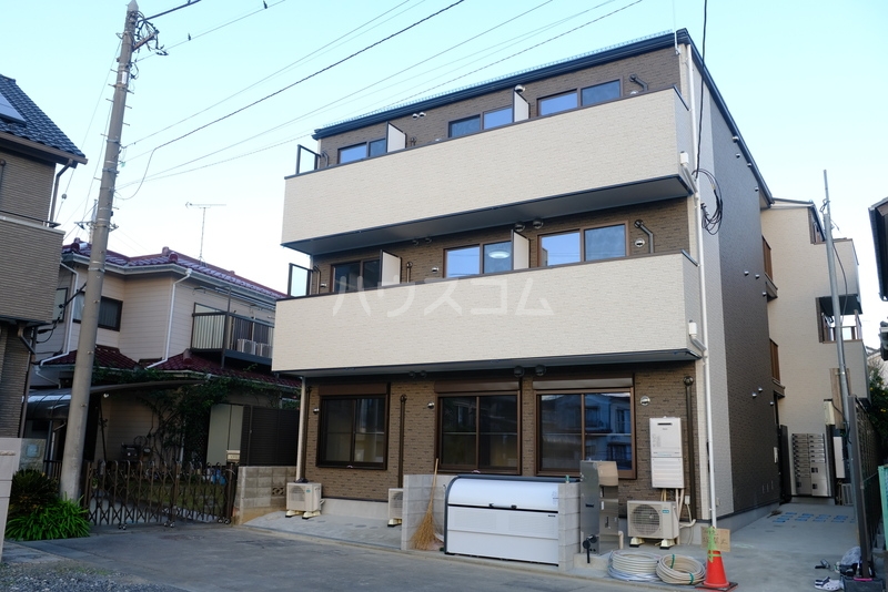2/2 エントランス