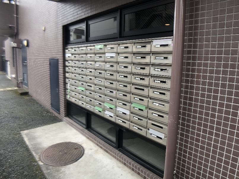 21/30 エントランス