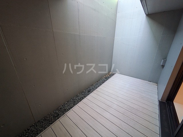 20/30 バルコニー