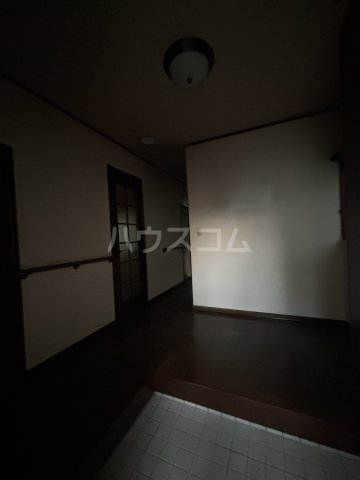 1/1 エントランス