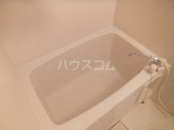 13/28 浴室
