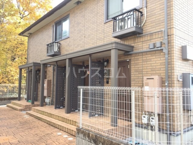 19/30 エントランス