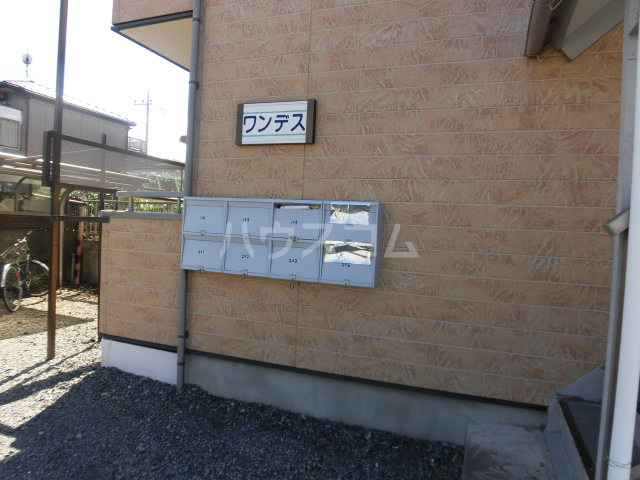 26/30 エントランス