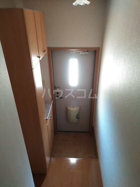 13/29 玄関