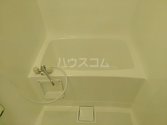 13/25 浴室