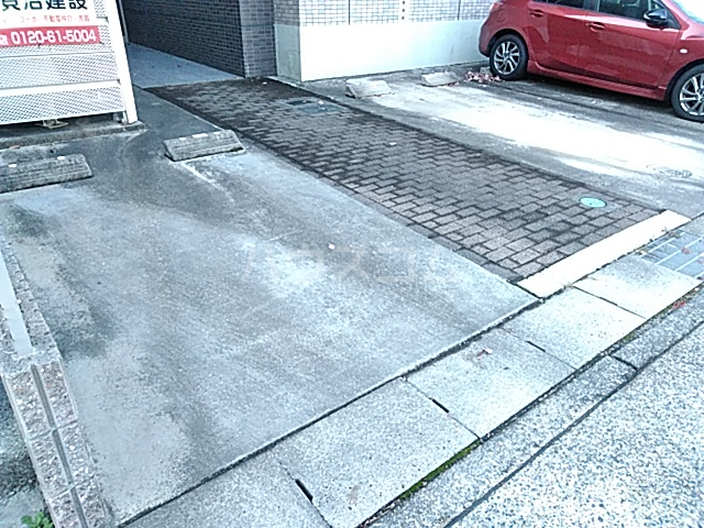 26/30 駐車場