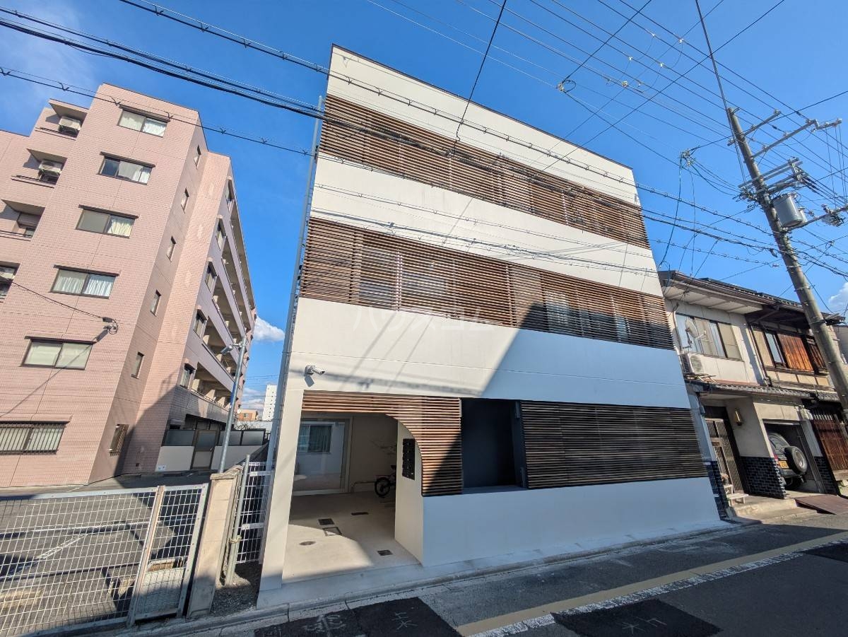 2/30 外観