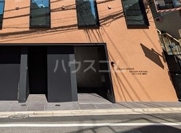14/19 エントランス