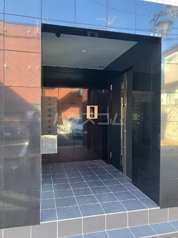 16/26 エントランス