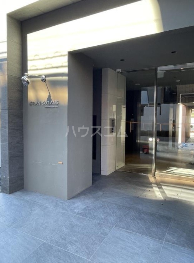 29/30 エントランス