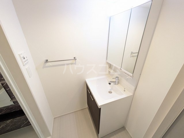 17/30 洗面