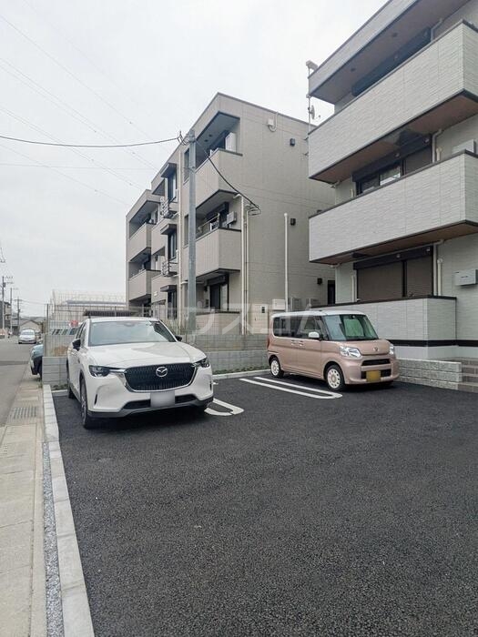 17/26 駐車場