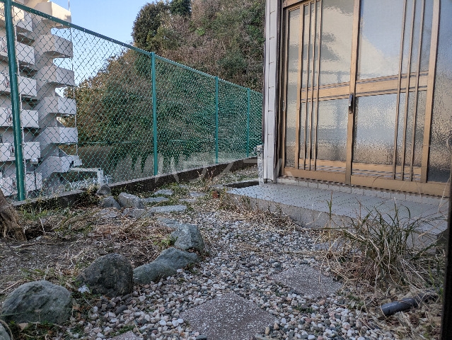 28/30 エントランス