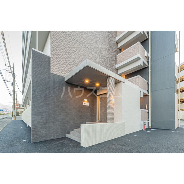 19/29 エントランス