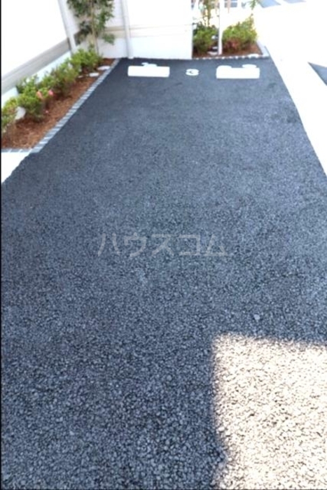 17/27 駐車場