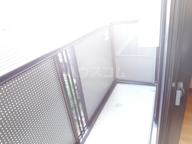 16/27 バルコニー