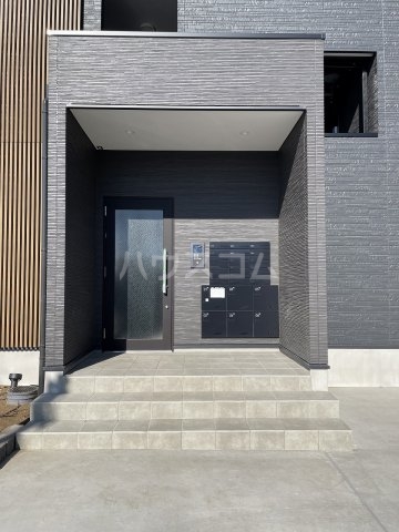 29/30 エントランス