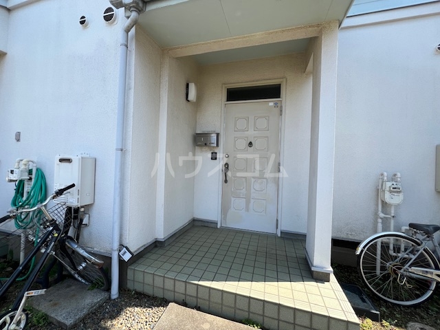 14/15 エントランス