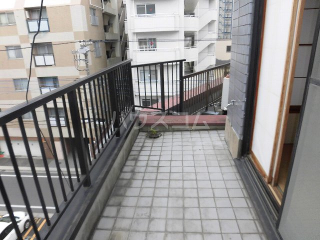 14/28 バルコニー