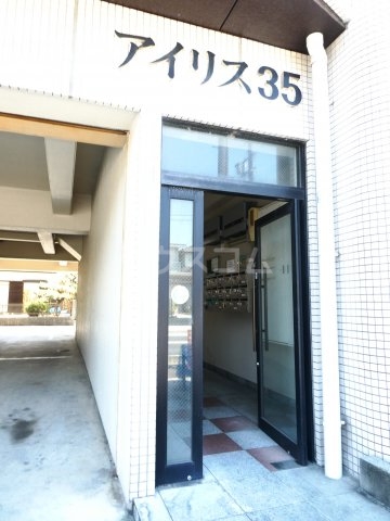 22/30 エントランス