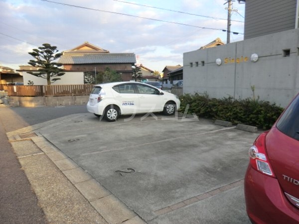 14/22 駐車場