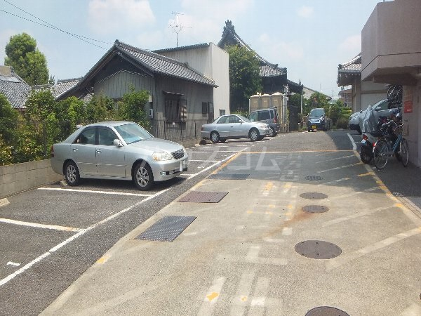 19/26 駐車場