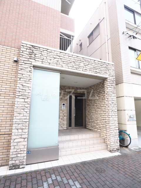 29/30 エントランス