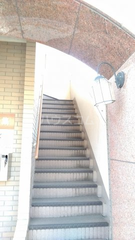 3/6 エントランス