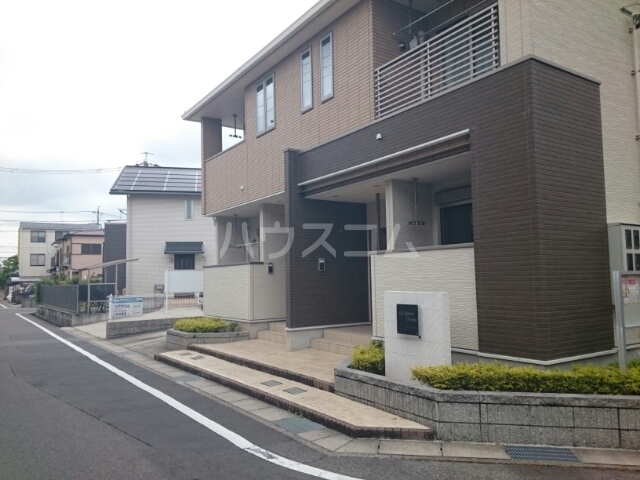 15/22 エントランス