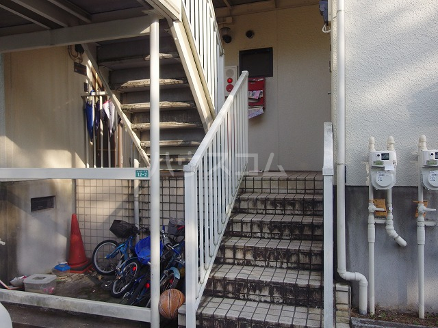 22/29 エントランス