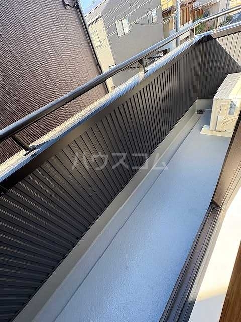23/30 バルコニー