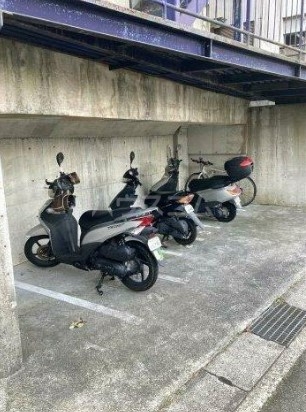 14/20 駐車場
