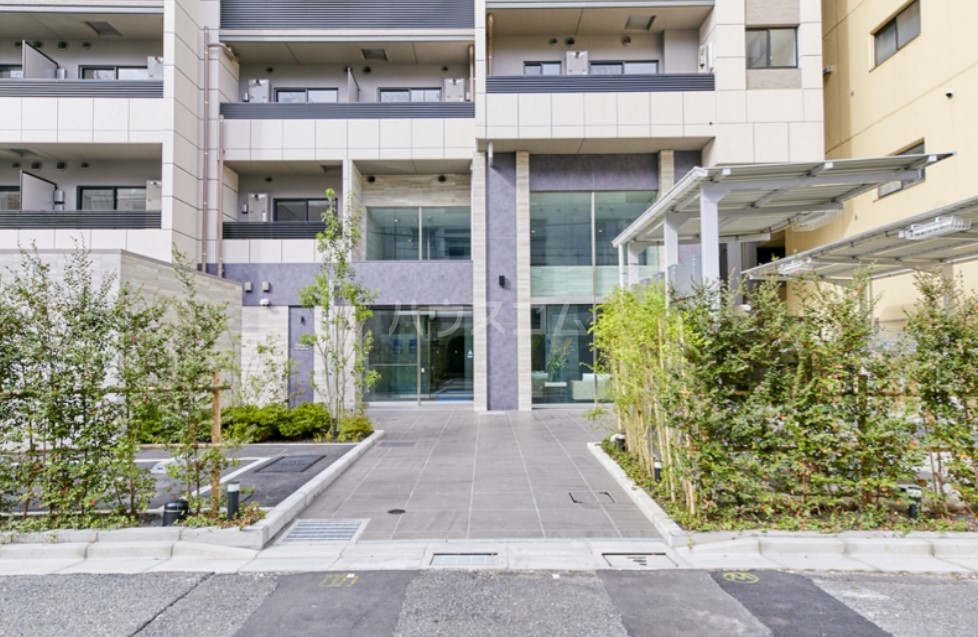 15/16 エントランス