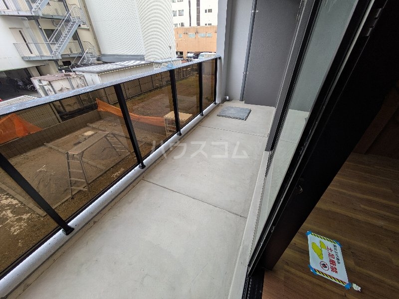 25/30 バルコニー