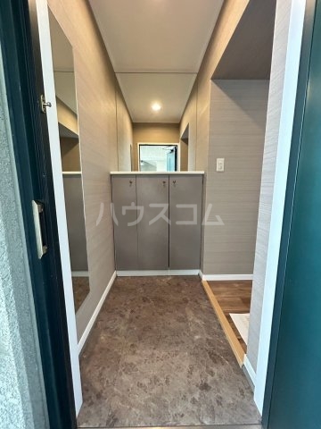 13/30 玄関