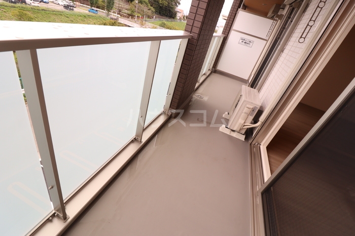 13/21 バルコニー